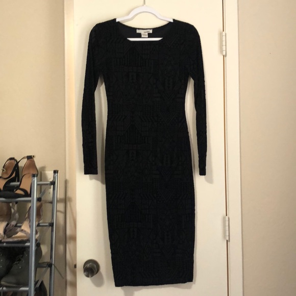 Dress - Picture 2 of 2